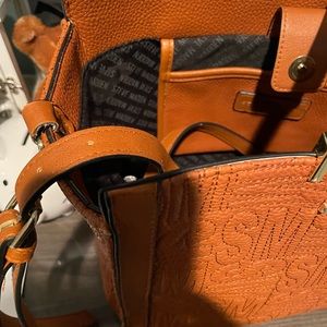 STEVE MADDEN TOTE BAG